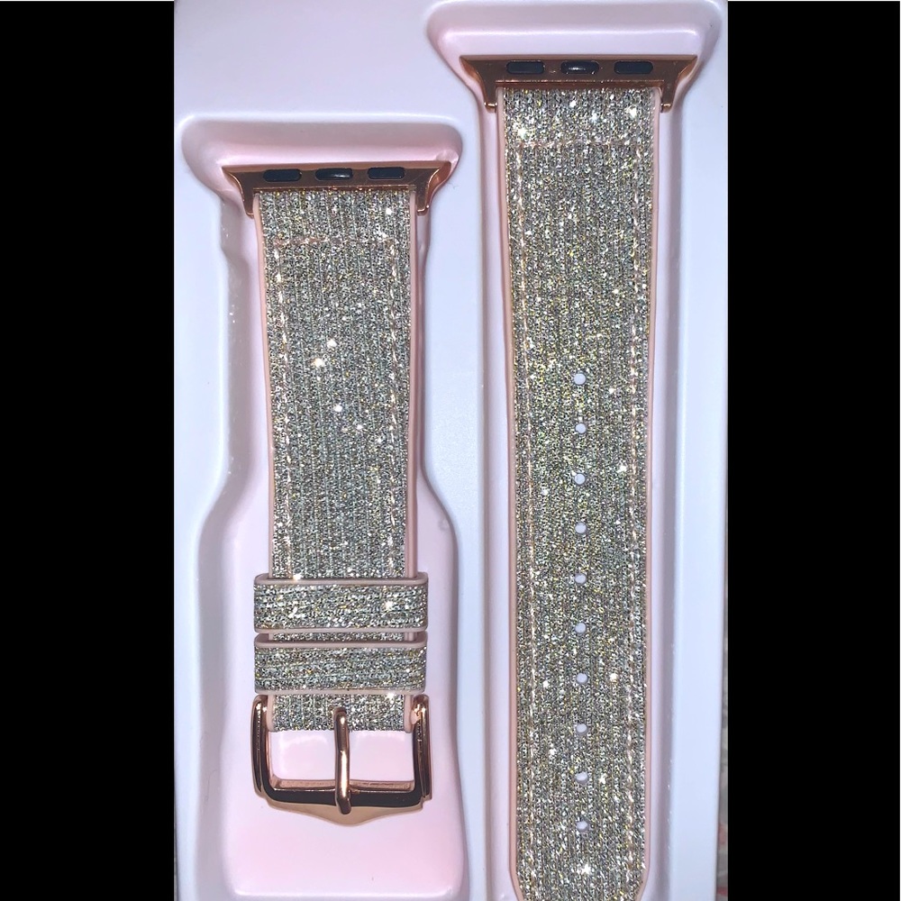 NWT. Apple Watch Band. 38/40mm.